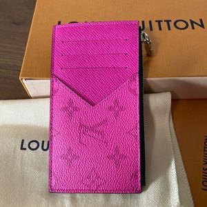 Brand new Louis Vuitton coin card holder